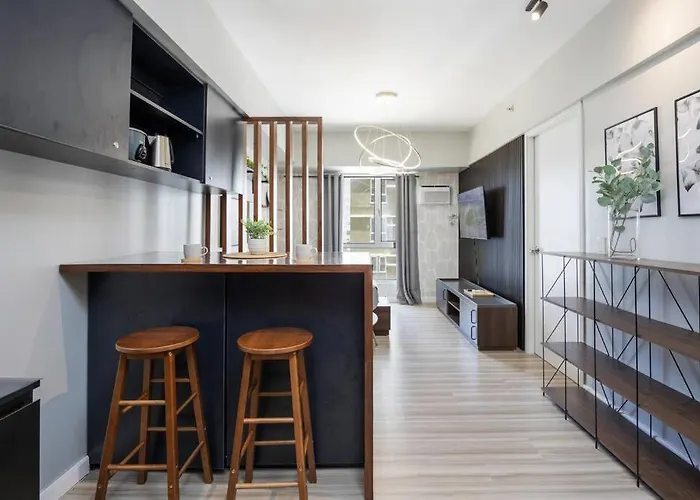 Furnished 1-bedroom In Avida Towers Riala, It Park With Fast Wifi, Netflix, Pool And *
