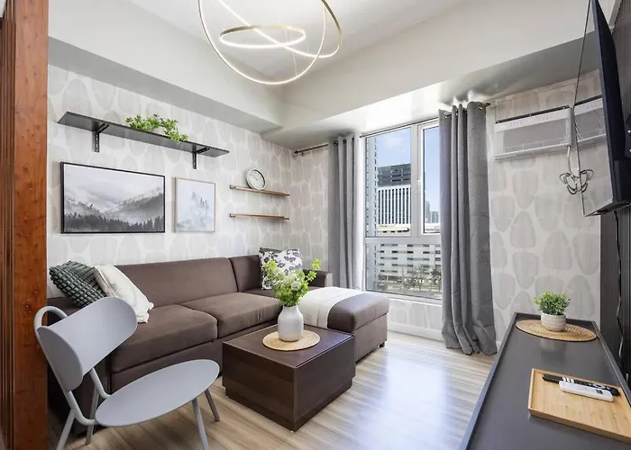 Apartment Furnished 1-bedroom In Avida Towers Riala, It Park With Fast Wifi, Netflix, Pool And Cebu