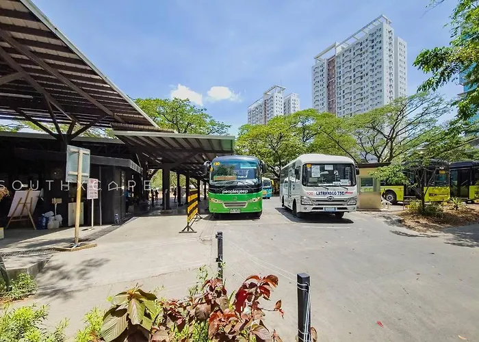 Furnished 1-bedroom In Avida Towers Riala, It Park With Fast Wifi, Netflix, Pool And Cebu